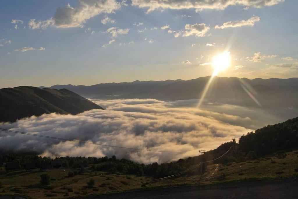 圣拉里苏朗Vue Panoramique Sur Les Pyrenees公寓 外观 照片